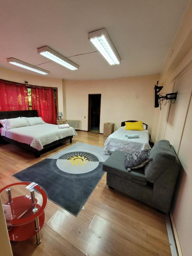 Dallas Housen Bed & Breakfast